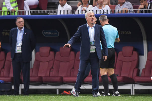 足球比赛不 足球比赛不